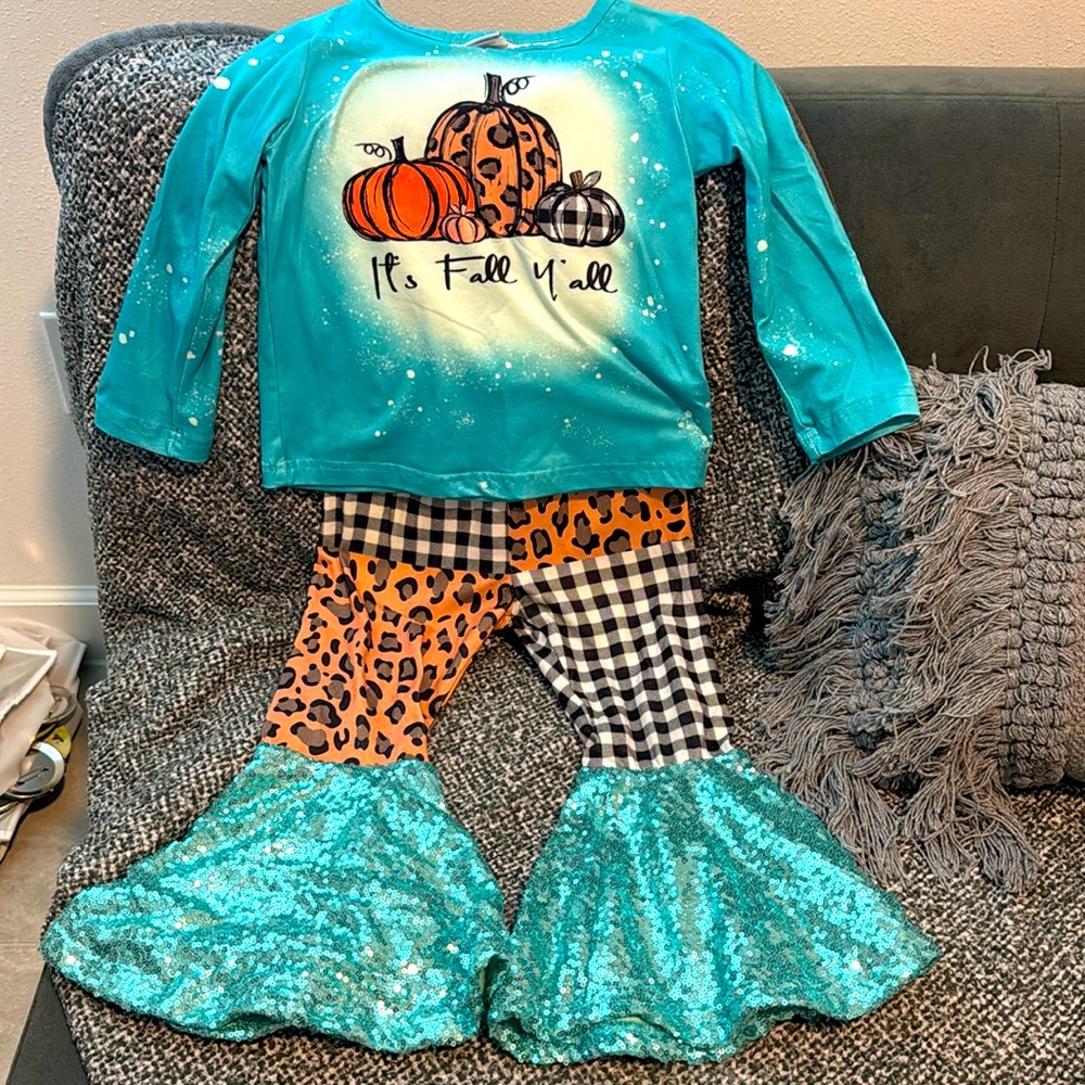 Dash of Glitter Boutique “it’s fall ya’ll” set